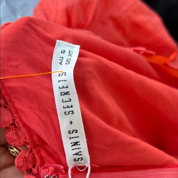 Saints + Secrets sassy summer dress - Picture 11 of 11